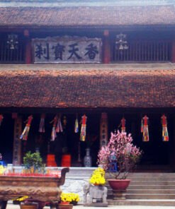 Huong pagoda